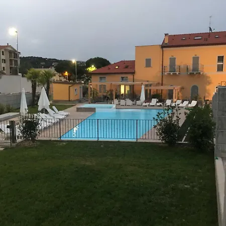 Canepa Apartmanhotel